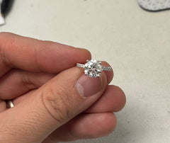 2.02 Carats Platinum Wedding Engagement Ring