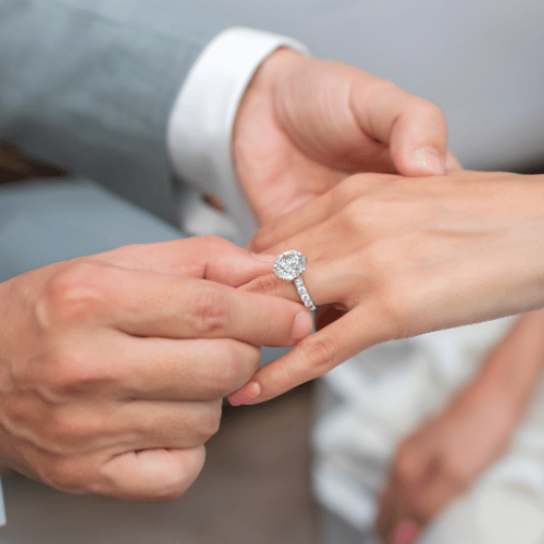 Engagement rings proposal with diamonds